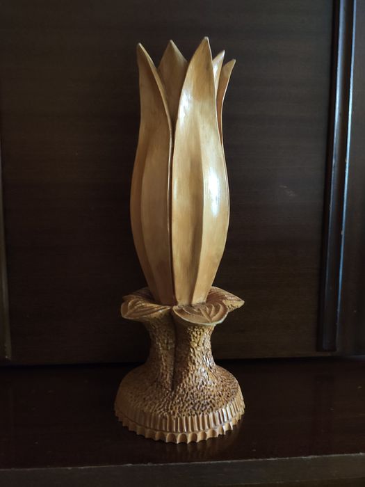 Дърворезба ваза и свещник