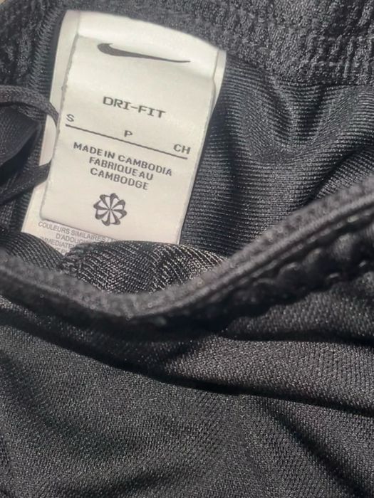 Nike Academy Strike Dri Fit