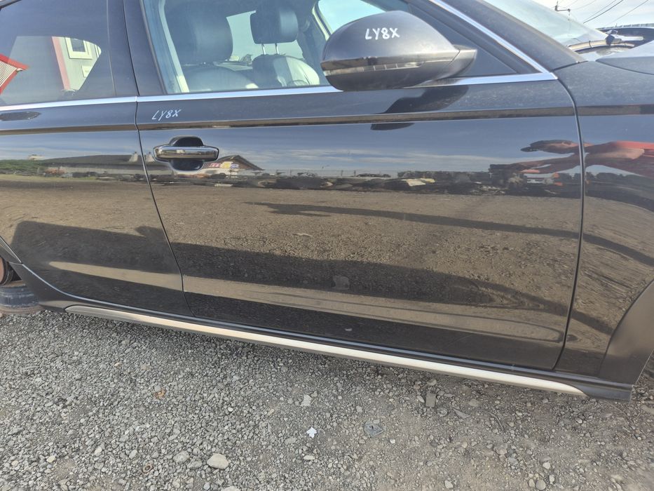 Usa fata dreapta audi a6 c7 allroad an 2013 cod culoare LY8X originala din aluminiu, usa dreapta fata audi a6 C7 4G allroad an 2012 cod culoare LY8X
