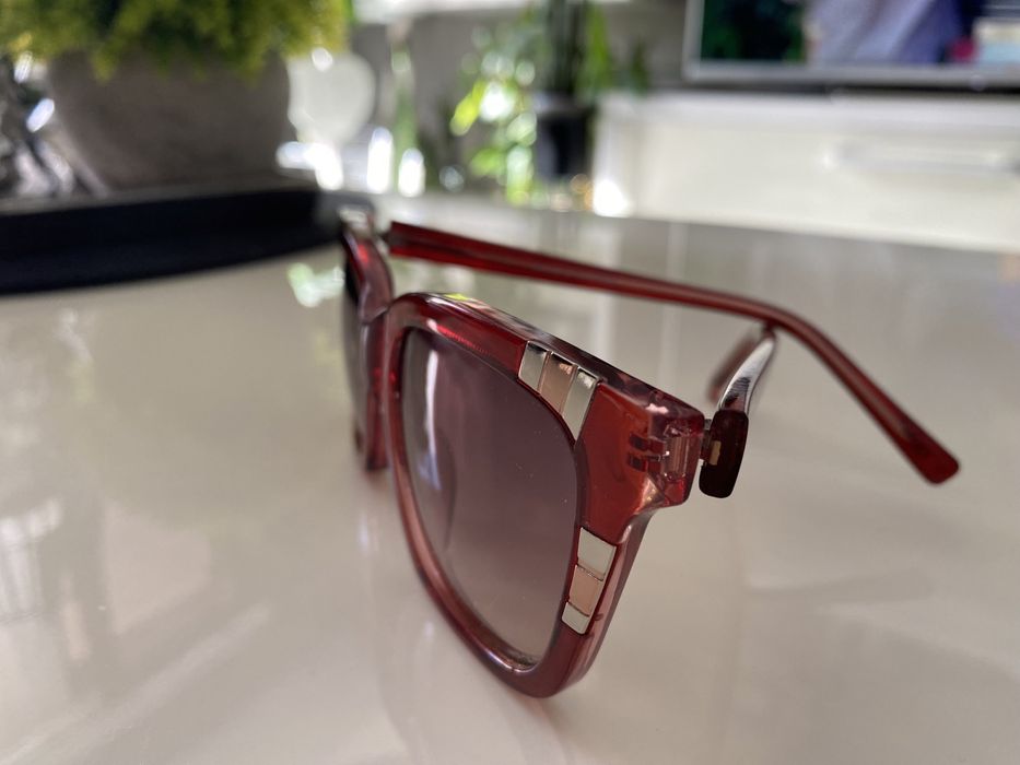 Дамски слънчеви очила Guess