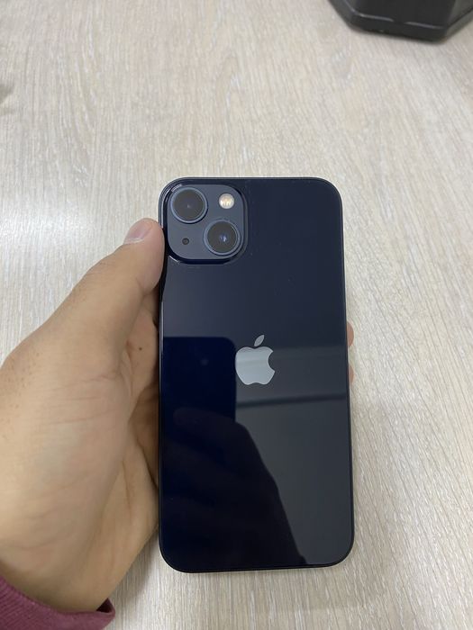 iPhone 13 в хорошем состояни