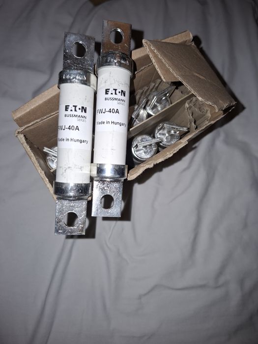 DE VANZARE /SIGURANTE  - PV500 A-1500 V DC/pachet 12 Buc /