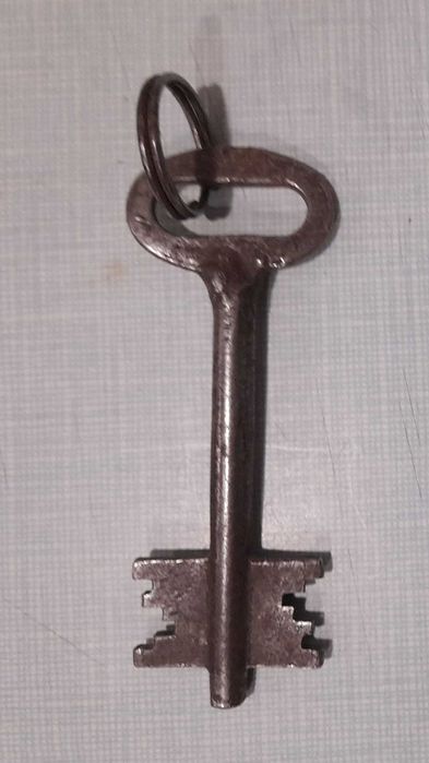 Старинен ключ за каса