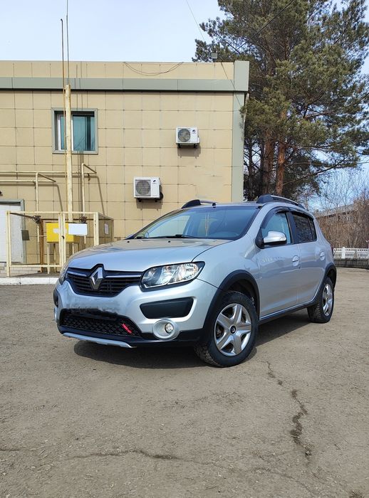 Рено Сандеро Степвей 2015