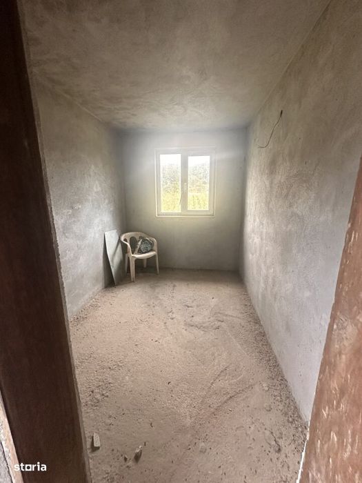 Casa/Spatiu Comercial - Genuneni