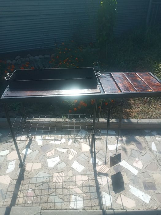 Продам мангал на колесах