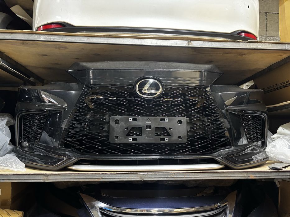 Бампер на lexus Rx