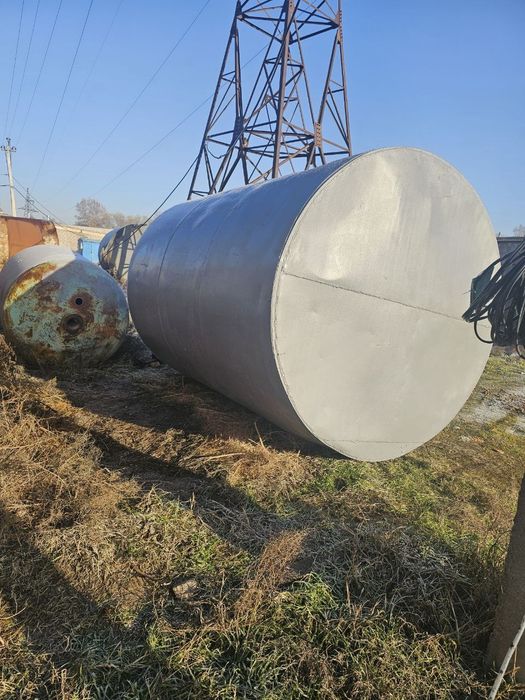 Sisterna 10 25  kubali yomkostlar bor