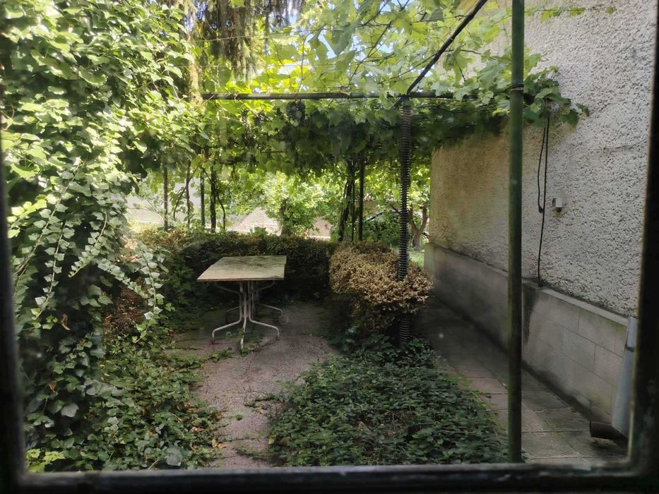 Едноетажна тухлена къща 107 м2 в кв. Дивдядово, общ. Шумен