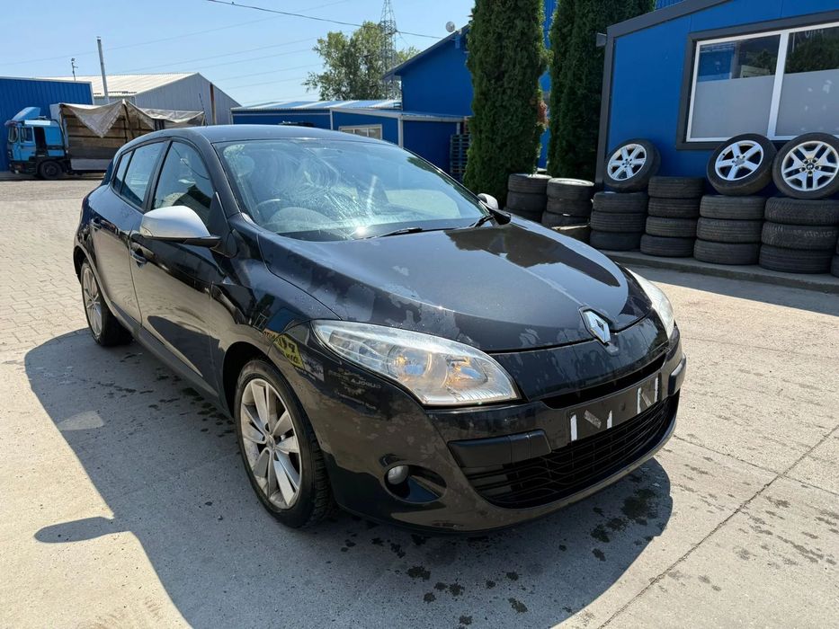 Dezmembrez / Dezmembrari / Piese Renault Megane 3 1.5 dci K9K 832 2011