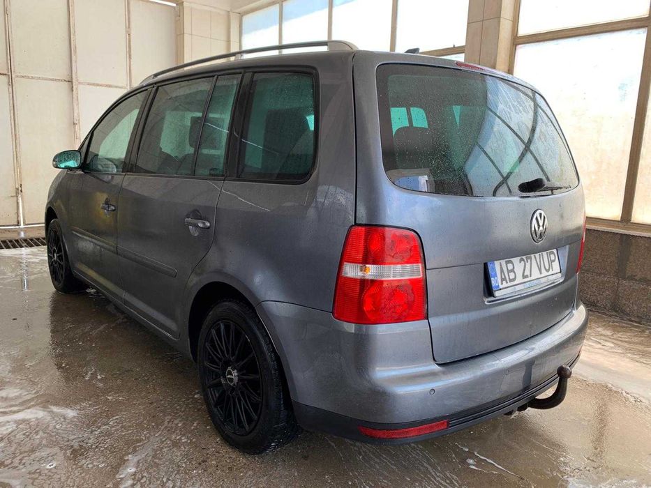 VOLKSWAGEN Touran 2006 — imagine 4