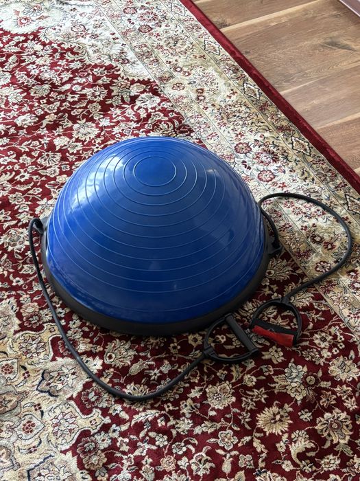 BOSU балансировочная платформа с эспандерами Полусфера для фитнеса