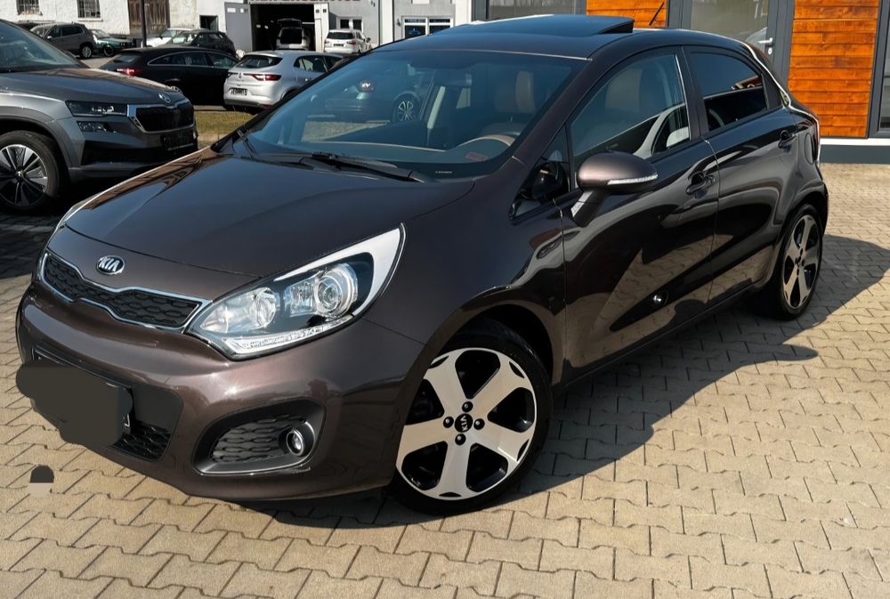 Kia Rio 1.4 mpi. FIFA WORLD CUP  2013 Benzina 109cp