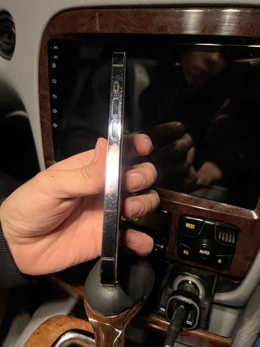 Iphone 14 pro продам