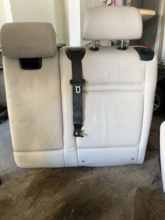 Салон за БМВ Х5 Е 70 феис