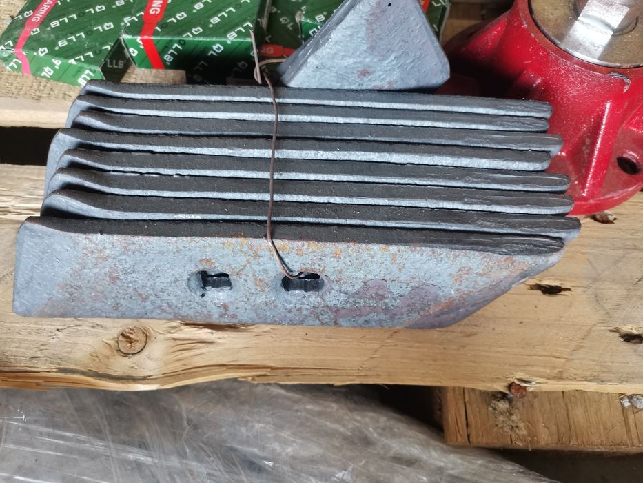 Cutit plug reversibil