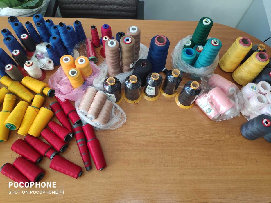 Метални и Пластмасови ципове, шивашки конци наедро, Топ цени