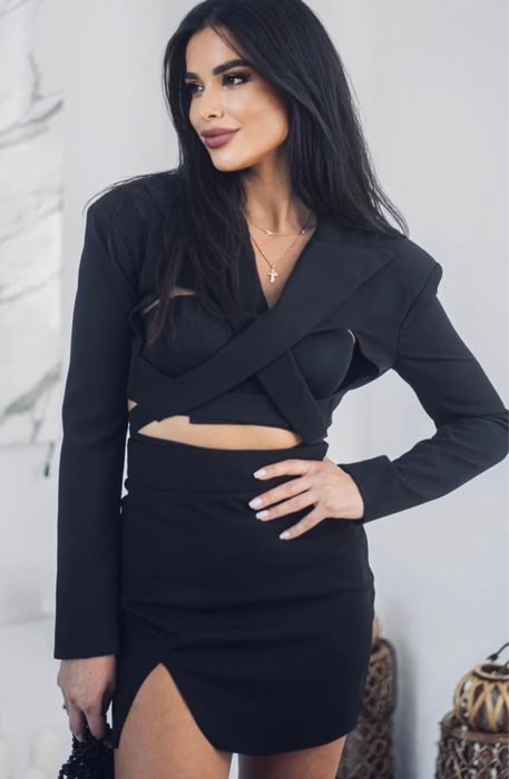 Черен комплект сако и пола Ezzaro