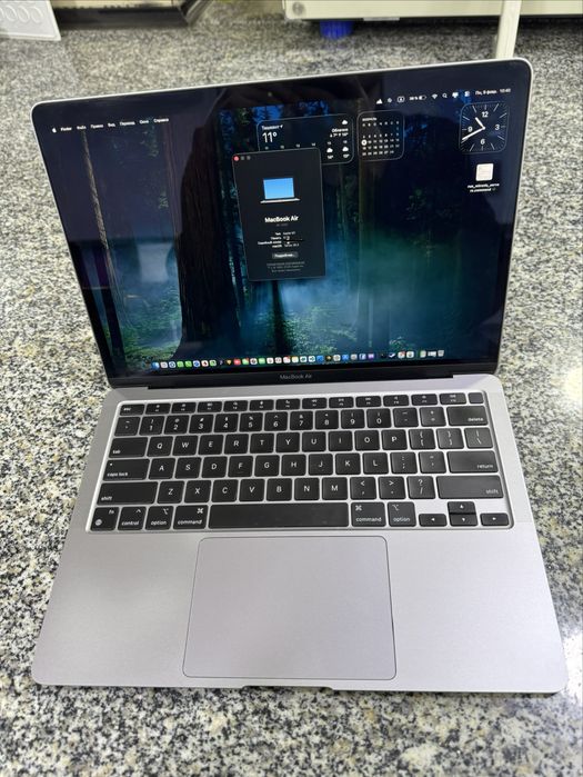 MackBook Air M1, 8/256 GB, 84% емкость батареи