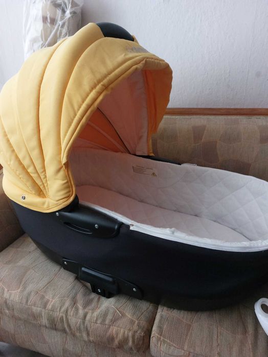 Бебешка количка Camarelo 2в1