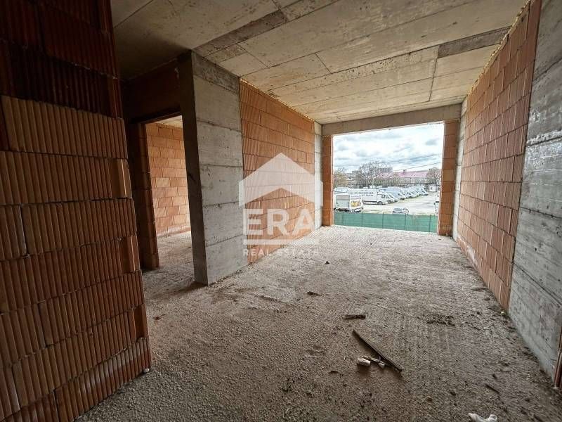 Двустаен, ексклузивен, южен апартамент за продажба, в новострояща се с