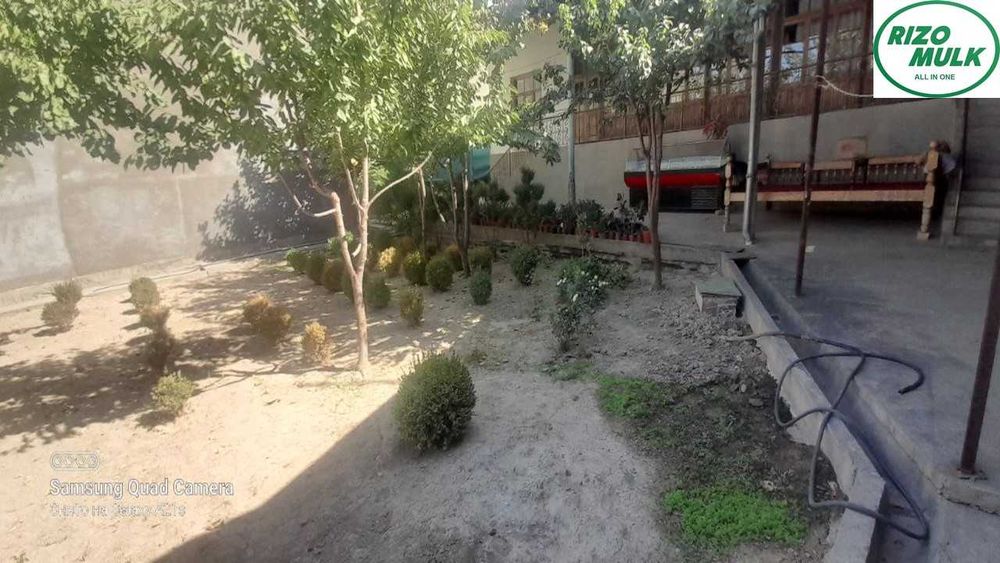 Назарбек Харакатда ховли сотилади. NR494/111