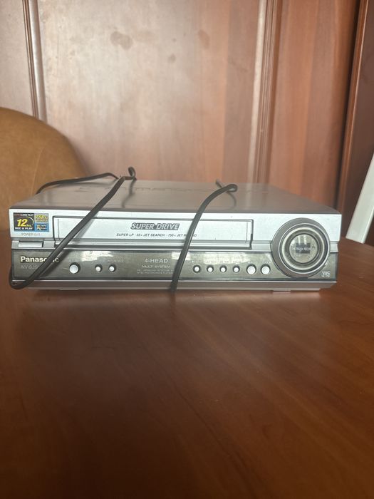 Видеомагнитофон кассетный Япония PANASONIC