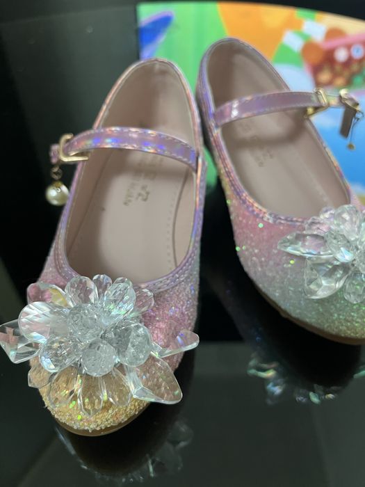 Туфельки нарядные