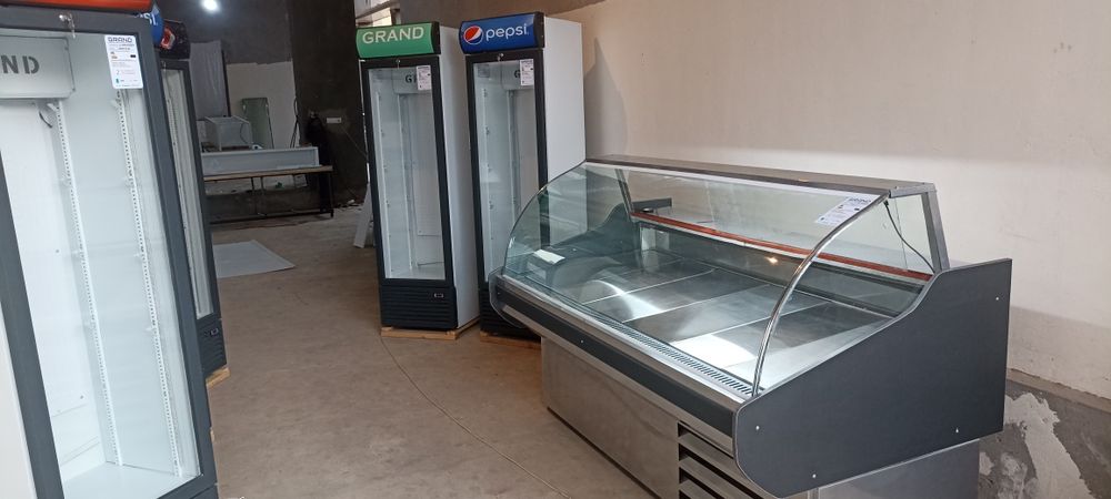 Xoladilnik vitrina