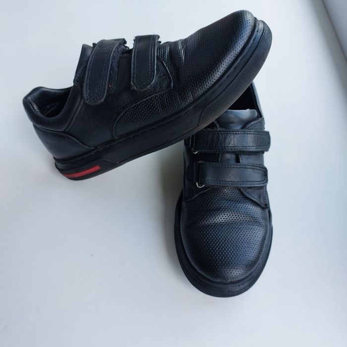 Продам детские кожаные красовки