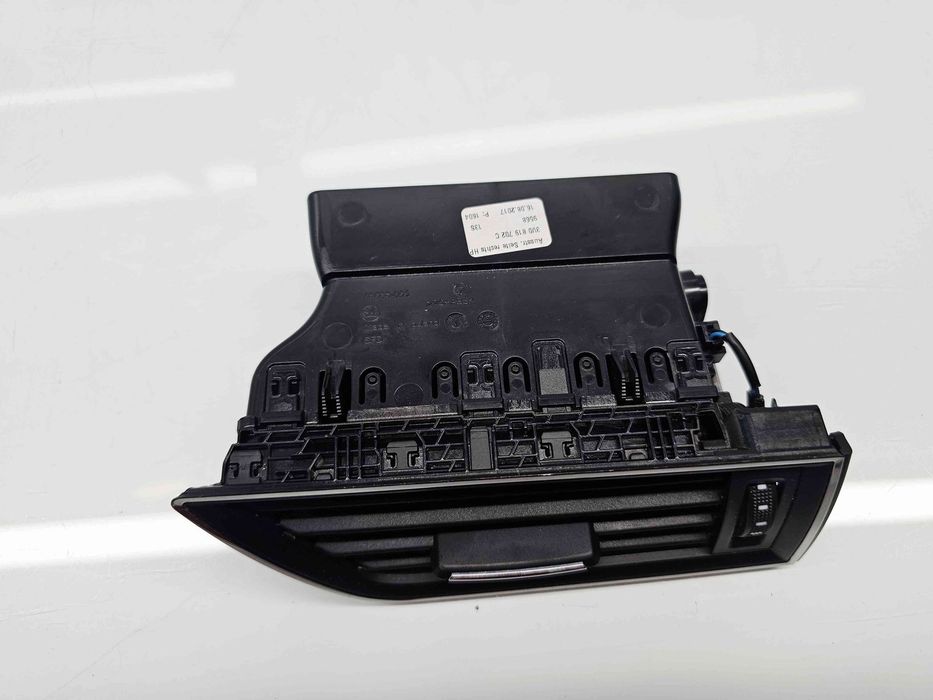 Grila aerisire dreapta Skoda Superb III (3V3) [Fabr 2015-prezent] 3V0