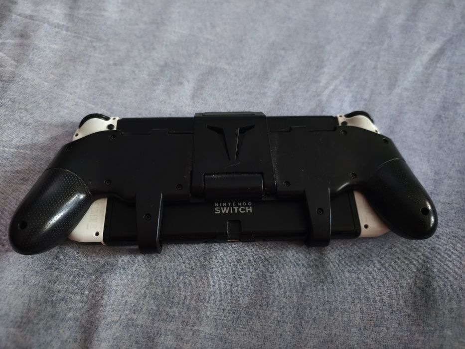 Nintendo switch Oled 256гб карта с много игри в перфектно състояние