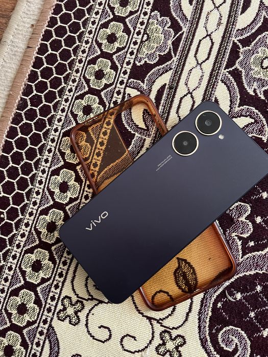 Vivo Y03.