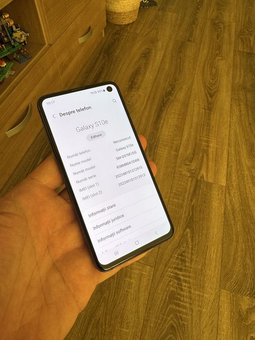 Samsung S10e, 128GB memorie, 6GB RAM, albastru, impecabil, ca nou