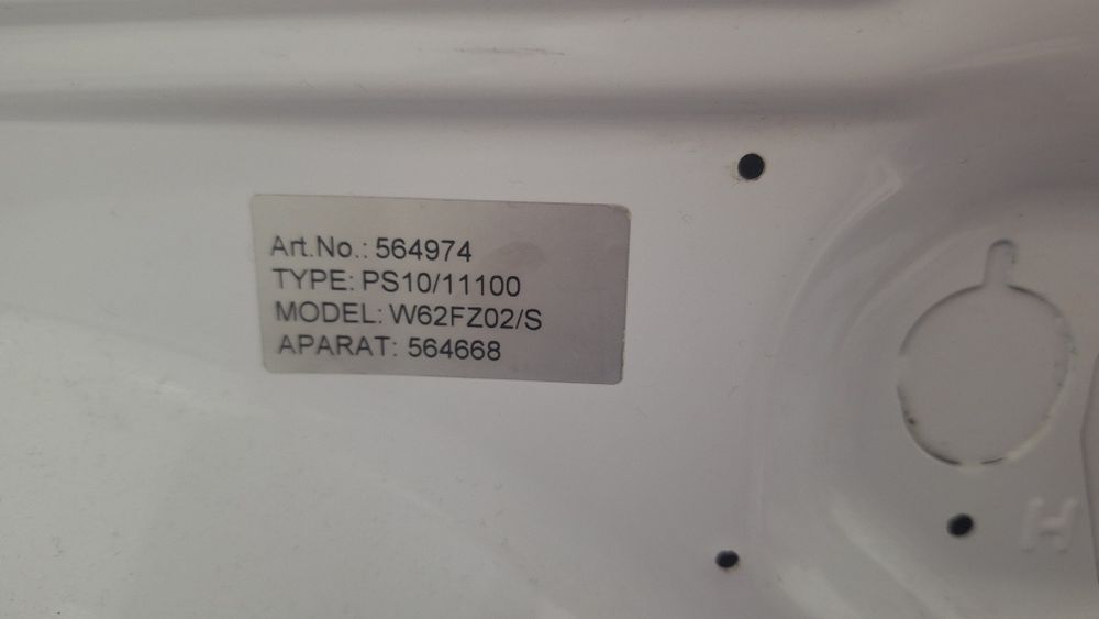 Продам стиральную машину на запчасти