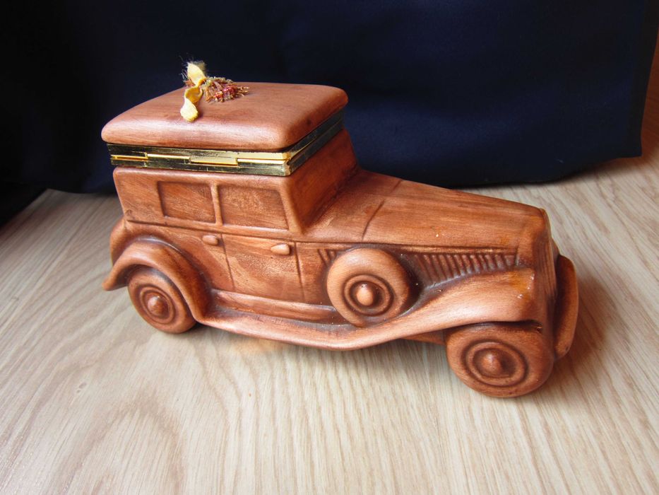 cadou rar Cutie Secreta masina Rolls Royce teracota Italia'70