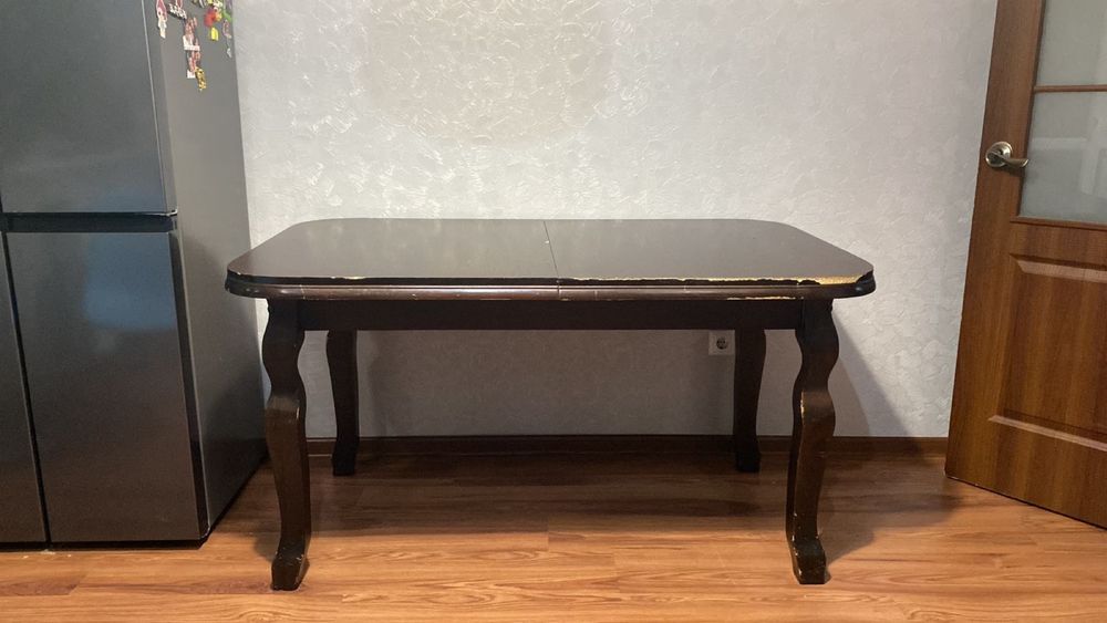 Продам стол со стульямм