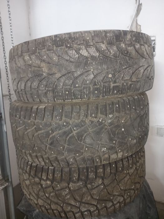 Зимние покрышки(Шины)