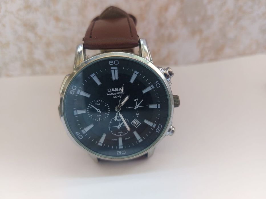 Наручные часы Casio