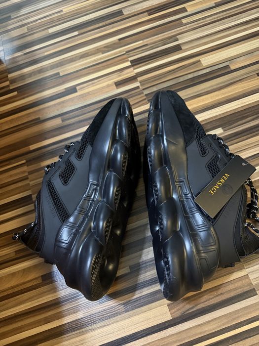 Versace Chain Reaction