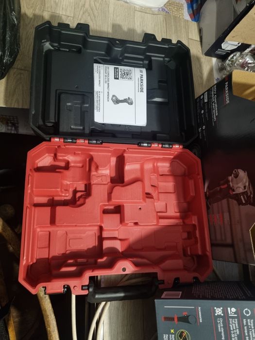 Нов куфар за инструменти parkside