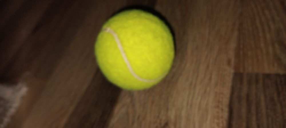 Mingi de tennis .