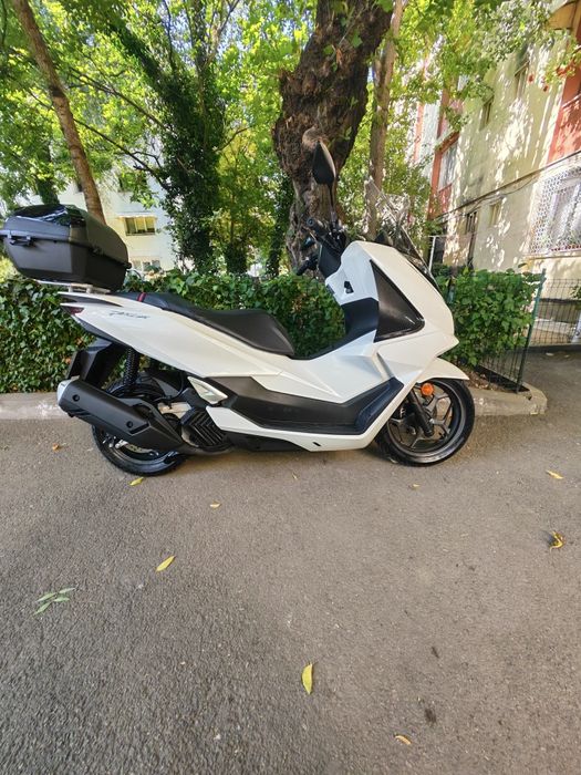 Honda PCX  125..