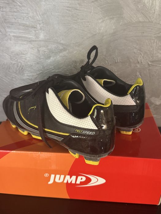 Бутонки за фурбол Jump Нови**размер 42