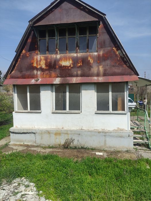 Uy sotiladi 6 sotx Dacha Jumabozor tarafda