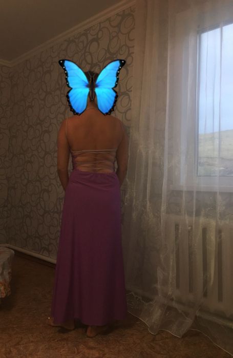 Платья вечерние,