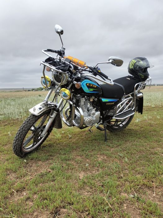 Продаю мотоцикл срочно