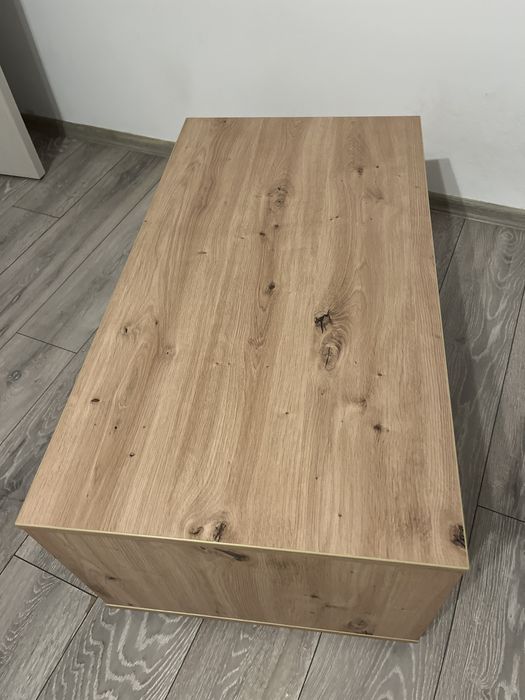 Masa de cafea in stare perfecta