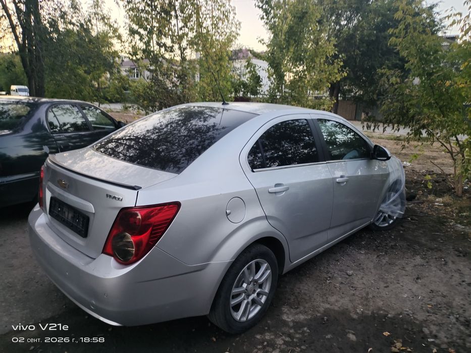 Срочно продаю машину автомат