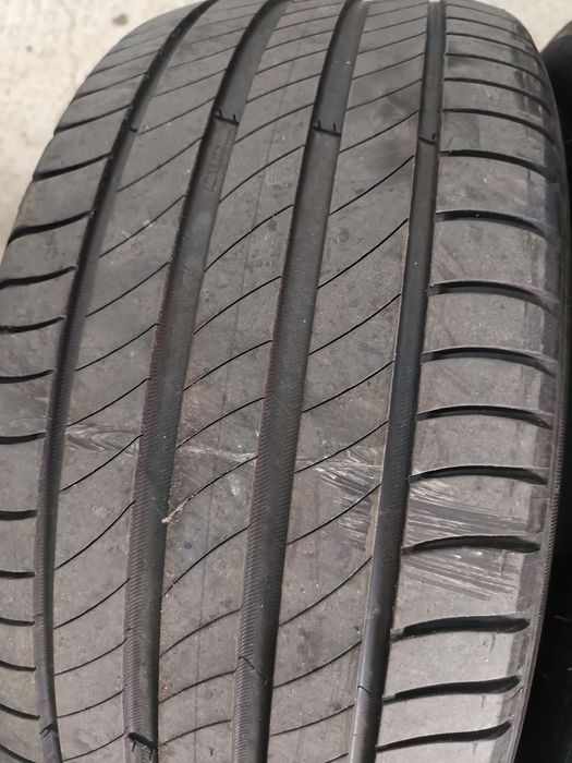4бр.летни гуми 235/45/17(2бр.Michelin 2бр.Dunlop)
